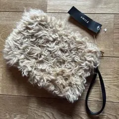 新品タグ付き★プードルファー　バッグ　ポーチ　ベージュ