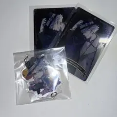 アズール・アーシェングロット、アクリルキーホルダー・メタルカード