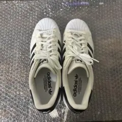 adidas スニーカー ホワイト/ブラック