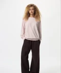 ユニクロ　ソフトニットフリースクルーネックT ピンク