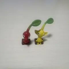 ピクミン びっくらたまご　黄ピクミン 赤ピクミン