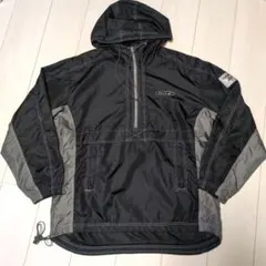 ナイロンジャケット reebok