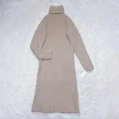 awahi 25,000円の新品タグ付き⸝⋆*リブネックウールワンピ