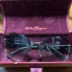 ケース無し★美品★Salvatore Ferragamo サングラスのサムネイル