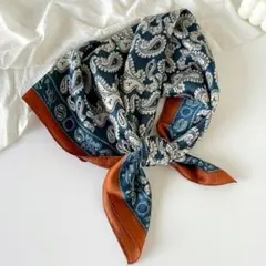 スカーフ　シルク風　ペイズリー柄　大判　バンダナ　バッグチャーム　ストール