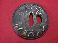 鉄鍔 鐔 「兼重 壺仙人の図」 江戸時代 法安兼重 箱付き - メルカリ