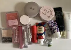 コスメ　15点　まとめ売り　リップ　パウダー　チーク　下地　ハンドクリーム