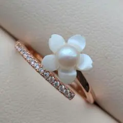 パールリング　指輪　あこや真珠　冠婚葬祭　フラワー　ベビーパール　白蝶貝　花形