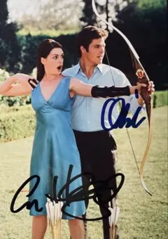 クリスチャン・ベール&アン・ハサウェイ 直筆サイン入りフォト 「ダークナイト」 クリスチャン・ベール&アン・ハサウェイ 直筆サイン入りフォト