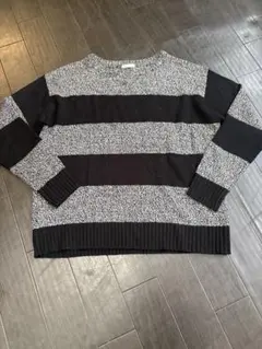 黒と白のストライプニットセーター　サイズＬ