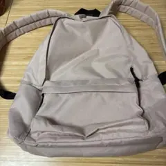 １回のみ使用　無印良品 肩の負担を軽くする撥水リュックサック　スモーキーピンク！のサムネイル
