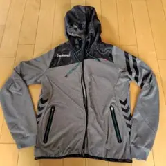 hummel パーカー Ｌサイズ