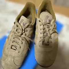 adidas Gazelle スニーカー ブラウン