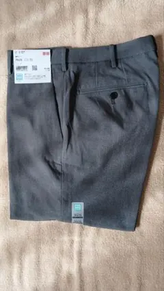 UNIQLO ユニクロ 感動パンツ グレー ウエスト79cmレングス73cm