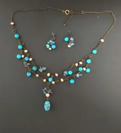ターコイズのネックレスとピアスセット
