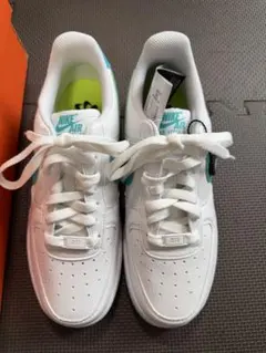 【新品】 Nike Air Force 1 STuREET 24.0センチ Nike Air Force 1 STuREET 24.0センチ - メルカリ