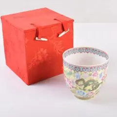 中国　景徳鎮製　薄胎　粉彩　龍花草文碗　煎茶碗　V　8503