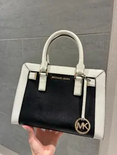 MICHAEL KORS ハンドバッグ バイカラーのサムネイル
