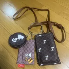 しまむら　3連マルチショルダー　SNOOPY