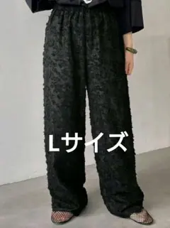 ブラックパンツ