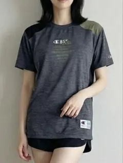 Champion グレー/オリーブ Tシャツ