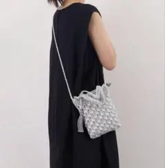 COOCO クーコ　シルバー 編み込みショルダーバッグのサムネイル