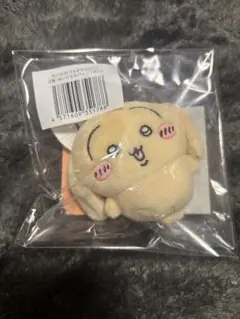 ちいかわ　うさぎだらけくじ　E賞　ぬいぐるみバッジ　垂れ耳　うさぎ　ヤハ