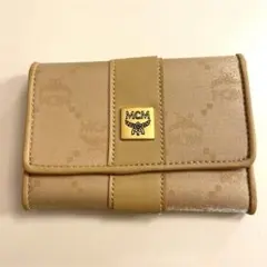 Item thumbnail for item e4203439-ec54-449b-9955-686e4a44666a