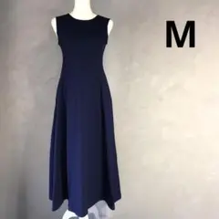 美品 ユニクロ ウルトラストレッチエアリズムワンピース ノースリーブ 紺 M