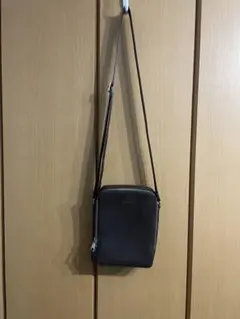 Lacoste ブラウン ショルダーバッグ