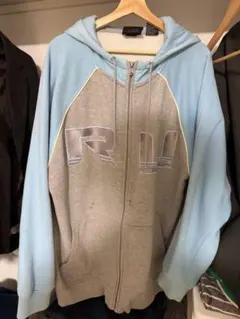 値段交渉⭕️ B系　オーバーサイズ　Rocawear パーカーのサムネイル