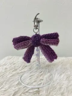 かぎ編み　リボン　チャーム　キーホルダー　編み物