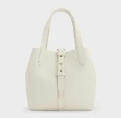 2026年最新】charles & keith バッグ ホワイトの人気アイテム - メルカリ