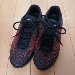 【美品】NIKE★24.5cm・AIR MAX DN ES(黒 × 赤)