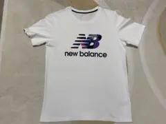 New Balance ホワイト Tシャツ