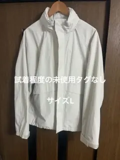 ユニクロ ウィンドプルーフスタンドブルゾン　オフホワイト　L