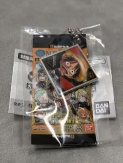 ワンピース　大海賊ウエハース　ミニチュアチャーム ガチャ 麦わらのルフィ