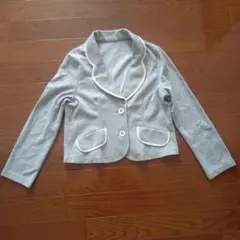 グレー ボタン付きジャケット