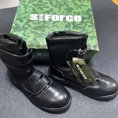 Item thumbnail for item 34736546-ab36-4bad-baa8-4b4a8356d4ee