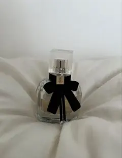 YVES SAINT LAURENT　モンパリ 30ml