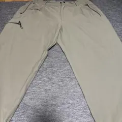 mont-bellメンズ　カーキ色ストレッチパンツのサムネイル