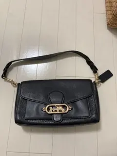 ブラックレザーショルダーバッグ