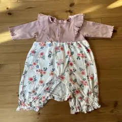 フリル付き花柄ロンパース