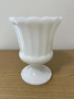 ヴィンテージ ミルクガラス　花瓶