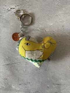 ミナペルホネン ハンドメイド ハート❤︎ チャーム thoroughbred