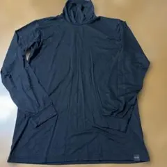 ユニクロ　HEATTECH ブラック タートルネック 長袖カットソー