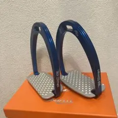 Item thumbnail for item 3940e8b1-cbfc-4b1d-85f5-ce79d7645ee1