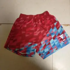 VICTAS美品卓球用ショートパンツ 赤青幾何学公式マークあり