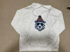 フード付きパーカー