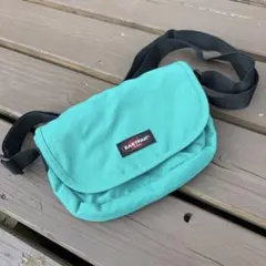 eastpak ミニ ショルダー バッグ ティファニーのサムネイル